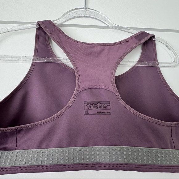 Patagonia Purple Sports Bra with Racerback Design and Stretch Fabric - Picture 4 of 4